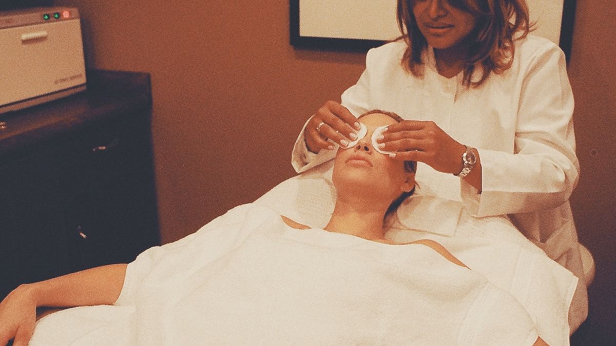 How to Maintain Salon Colour Between Appointments