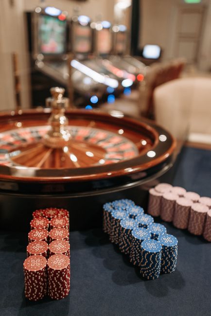 Why the Best iGaming Players Think Like Investors, Not Gamblers